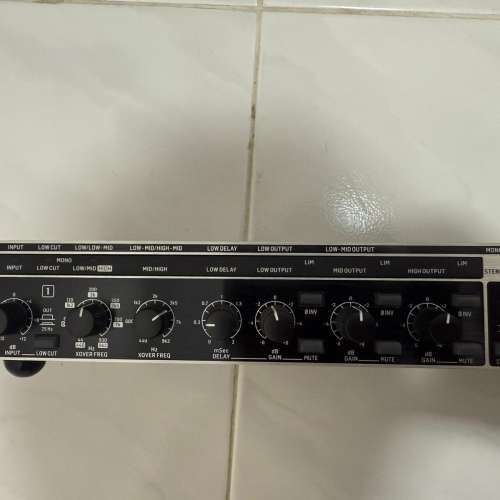 Behringer CX3400 分頻器