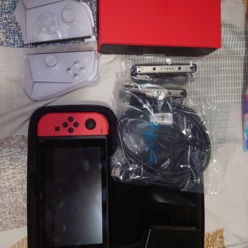 Nintendo Switch 大電版套裝