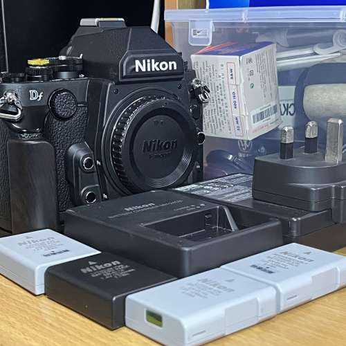 Nikon Df black body