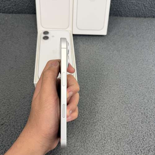 （白色愛好者必備🤍香港行貨，新款Apple iPhone 16系列💖)電子之家，超多高質靚iPho...