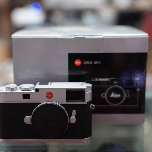 leica m11 digital camera silver
