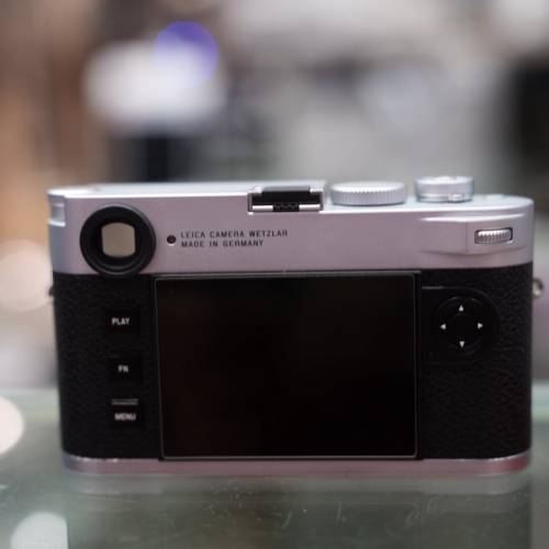 leica m11 digital camera silver