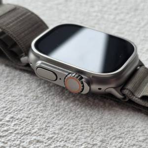 Apple Watch Ultra 2 橄欖⾊登峰⼿環