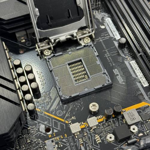 華碩TUF B560M-PLUS 底板