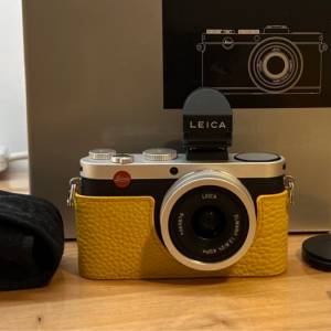 Leica x2