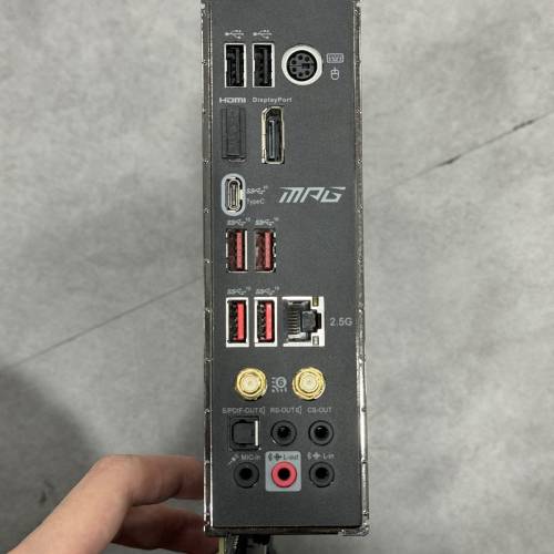 MSI Z490 Gaming Carbon Wifi 底板