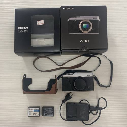 Fujifilm XE1銀機連原廠皮套