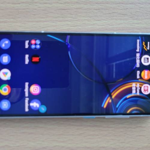 zenfone 8