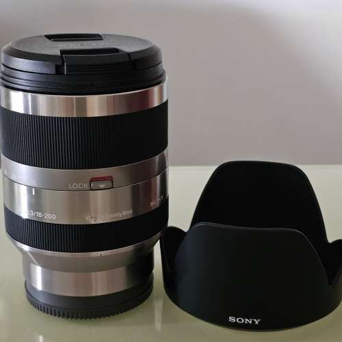 Sony SEL18200 E18-200mm