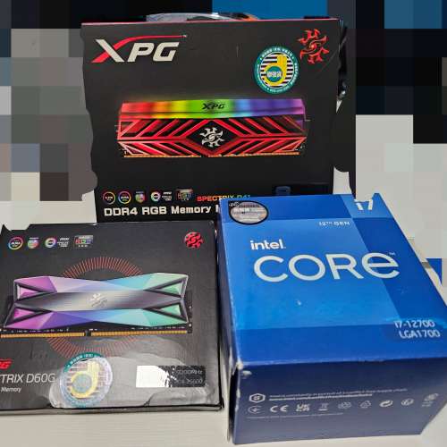 放i7 12700 /MSI MAG B660 TOMAHAWK /4條ADATA XPG RAM 3200MHz /NH-U12S+NF-F12