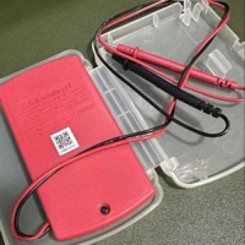 95%新UNI-T UT120A迷你卡片萬用錶