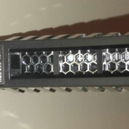 全新 IBM SYSTEM X WD9001BKHG-23D22V1 900GB 10K rpm 6Gb SAS FRU 81Y9651 HDD