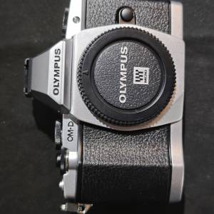 olympus EM5 奧林巴斯 E-M5 99%new 跟2電一充連肩帶 冇閃燈 功能性能顯示操作正常 ...
