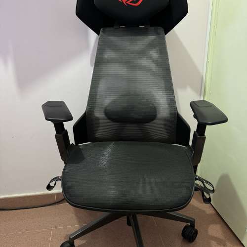 [賣] ASUS ROG Destrier Ergo SL400人體工學高背電競網椅