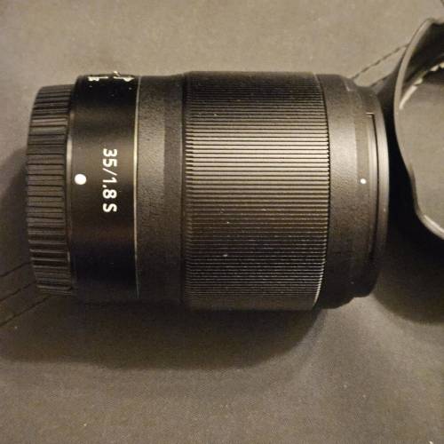 Nikon Nikkor z35 F1.8