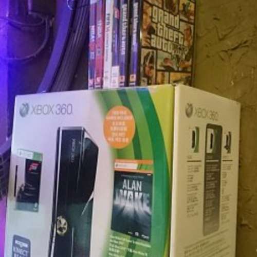 Xbox 360 slim 250gb + 2 remote + 6 game+內置6 game 交換Ps4/switch 多除少補