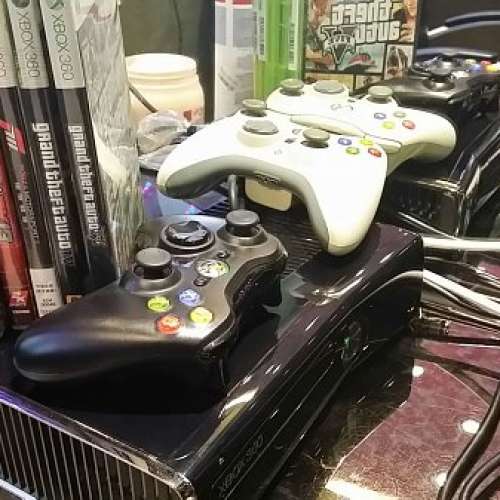 Xbox 360 slim 250gb + 2 remote + 6 game+內置6 game 交換Ps4/switch 多除少補