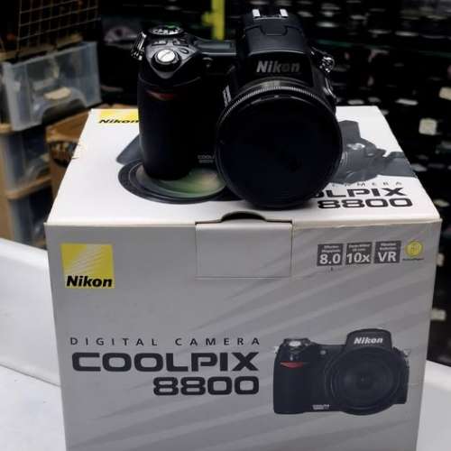 NIKON COOLPIX 8800 CCD LIKE NEW FULL SET