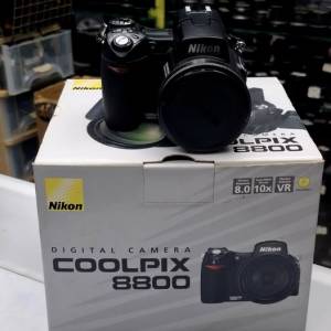 NIKON COOLPIX 8800 CCD LIKE NEW FULL SET