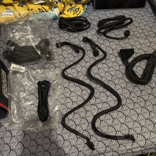 火牛1000W ASUS ROG STRIX 80Plus Gold金牌 全模組