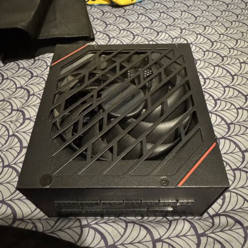 火牛1000W ASUS ROG STRIX 80Plus Gold金牌 全模組