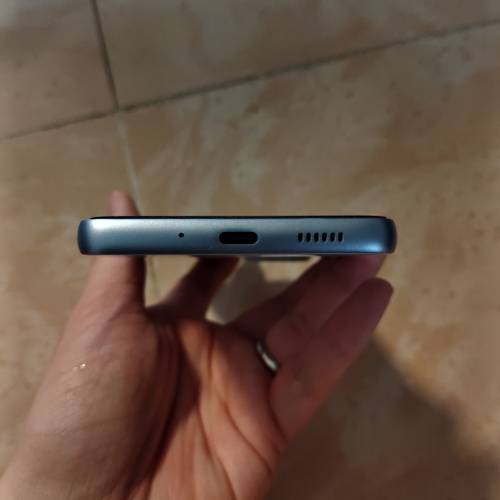 Samsung Galaxy A33 5G 藍色 8gb ram + 128gb rom