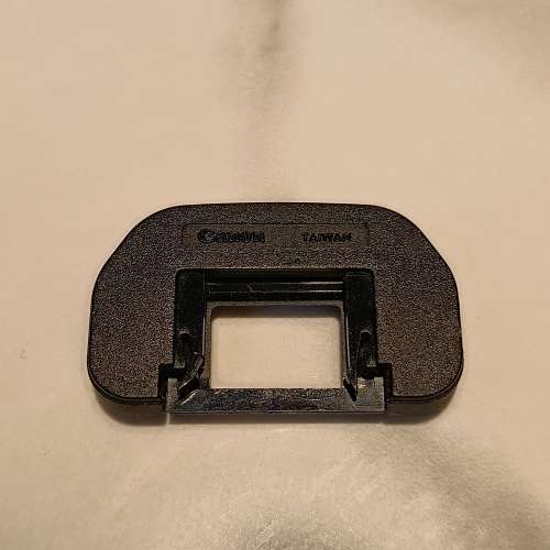 Canon 單鏡相機眼睛保護小罩，相機該位的板子要闊27mm才合用。上一個想買的買家數碼...