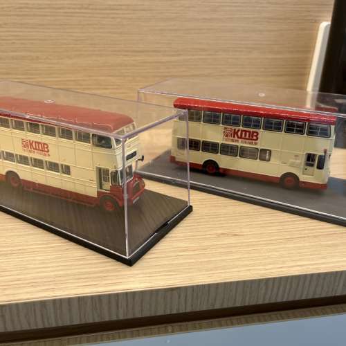 兩架KMB bus