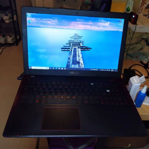 85%新行貨ASUS W508 lntel Core i7-6700HQ 2.6GHz 16GB+1TB SATA 15.6"手提電腦