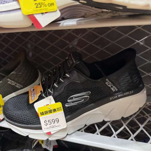 (全新) (半價) 43號，US 9 Skechers 可寄順豐