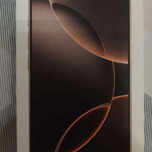 iPhone 16 pro 港行貨 128GB 金色