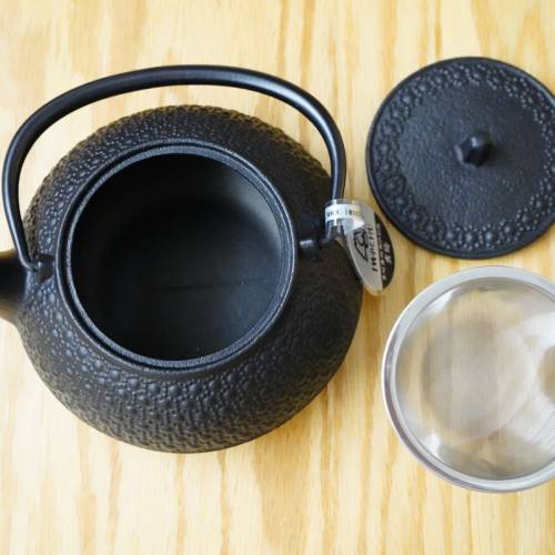 日本製 岩鋳 Iwachu 鉄瓶兼用急須 新龜甲 0.65L 黑色