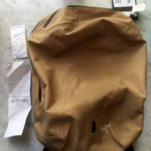 $2000 100% 全新 Arcteryx - Granville 16 Backpack (買回來沒有用過)