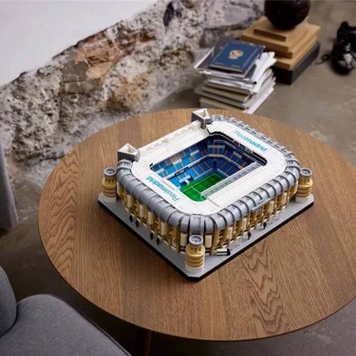 🚚包送貨 皇馬班拿貝球場模型 連展示盒
