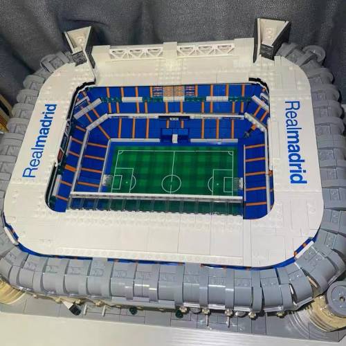 🚚包送貨 皇馬班拿貝球場模型 連展示盒