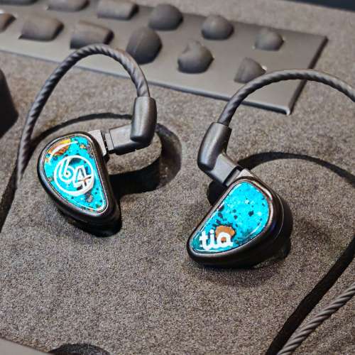 64 Audio Fourté Noir