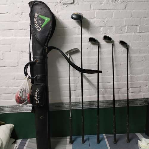 一套共5支高爾夫球棍連袋及小套