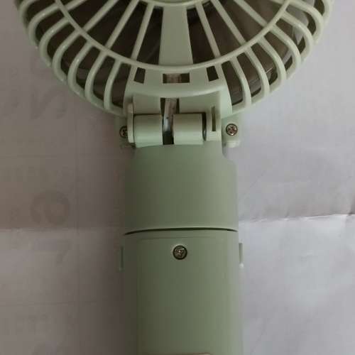 Bruno 手提或座枱風扇