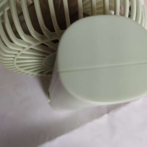 Bruno 手提或座枱風扇