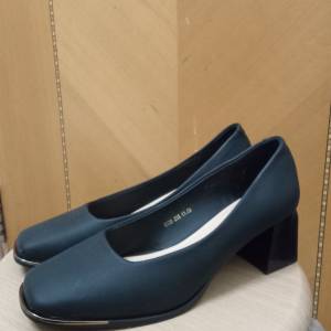 Black 2.5 hil lady shoes