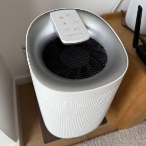 Momax 2 Healthy IoT Air Purifying & Dehumidifier (AP1S)