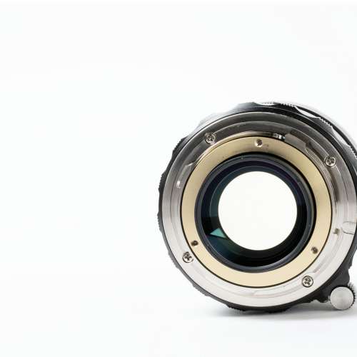 || Thypoch Simera 35mm F1.4 - Black / Leica M Mount with full packing ||