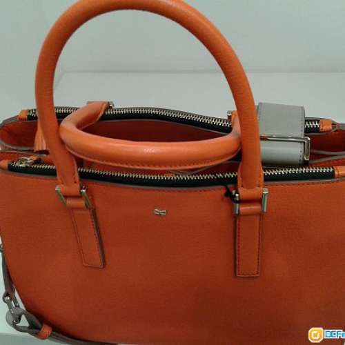 英國 Anya Hindmarch: Ebury Soft Large 橙色皮袋