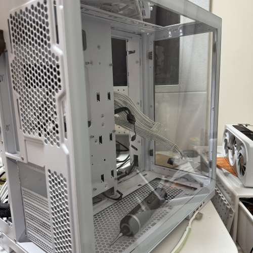 O11 D EVO 純白機箱
