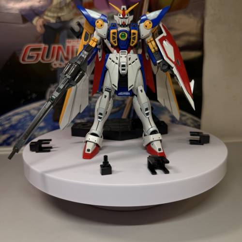 RG 1:144 機動戰士高達 新機動戰記高達W 飛翼高達 已砌 素組 高達模型