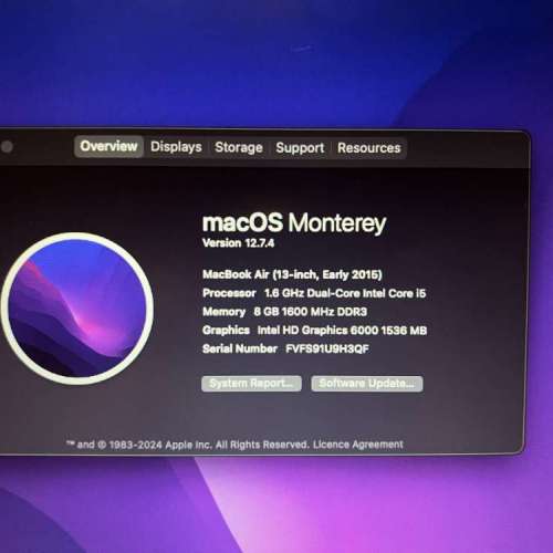 Apple MacBook Air (13 吋，Early 2015)。新淨，完全冇花冇崩，好似新機一樣。