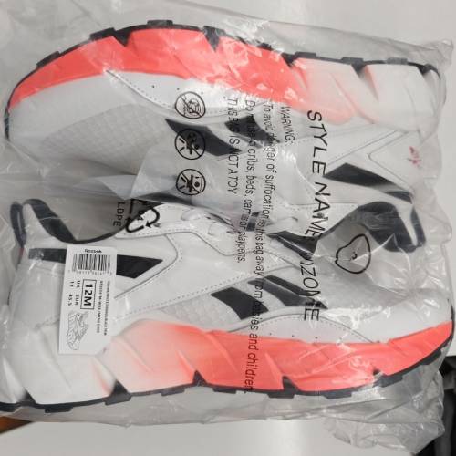Reebok波鞋EUR46号