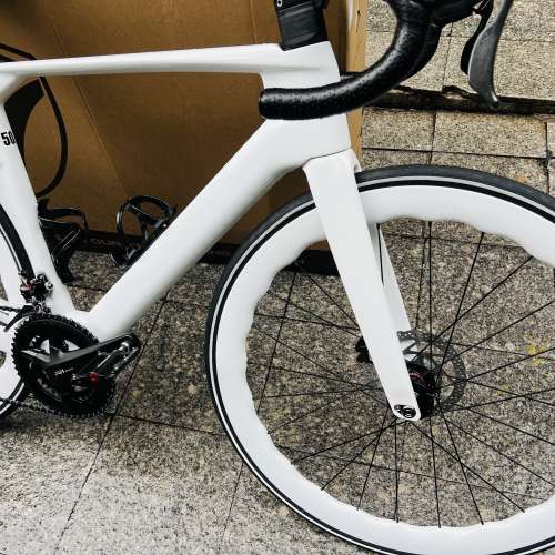 特價款式 2025 TWITTER R5 PRO 二代 24速碟剎桶軸碳纖維公路車 送水架前後蛙燈