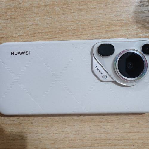 華為pura 70 Ultra 國行 白色 16+1T
電池100 
保養到今年10月
