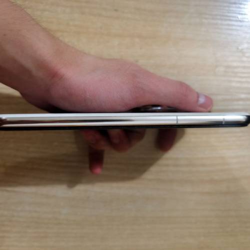 華為pura 70 Ultra 國行 白色 16+1T
電池100 
保養到今年10月